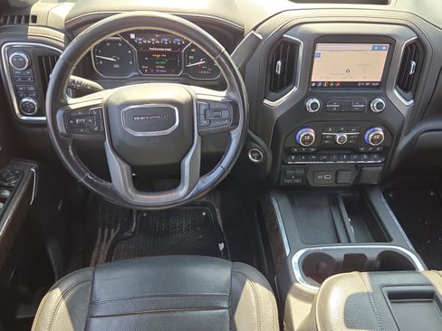 Used 2022 GMC Sierra 2500 Denali w/ Denali Black Diamond Edition AWD/4WD image 12