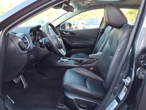 Used 2014 MAZDA MAZDA3 s Grand Touring w/ Technology Package FWD image 13