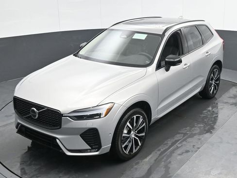 New 2025 Volvo XC60 B5 Plus w/ Protection Package Premier image 36