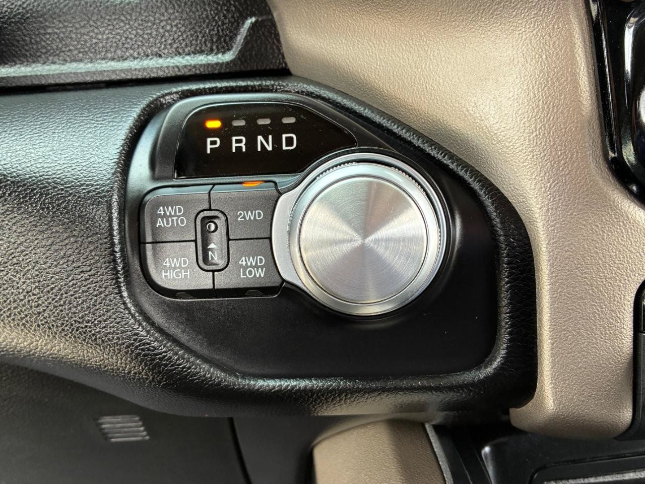 Used 2019 RAM 1500 Laramie AWD/4WD image 26