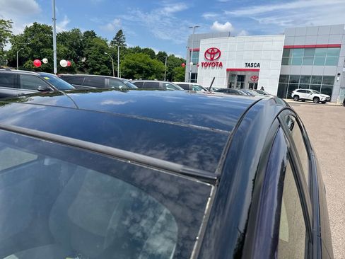 Used 2015 Toyota Prius Three w/ Solar Roof Package FWD image 45