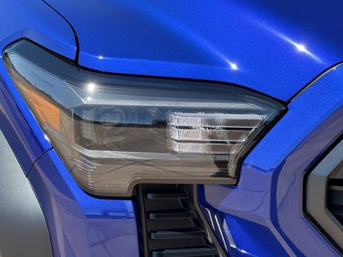 New 2025 Toyota Tacoma TRD Off-Road image 31