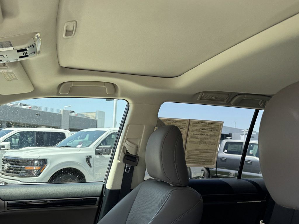 Used 2020 Lexus GX 460 Premium w/ Premium Package AWD/4WD image 15