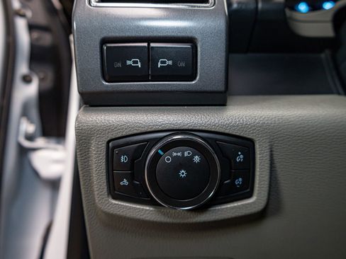 Used 2022 Ford F250 XLT w/ XLT Premium Package image 17