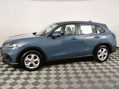 Certified 2025 Honda HR-V LX image 9