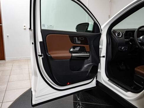 New 2026 Mercedes-Benz GLA 250 4MATIC image 26
