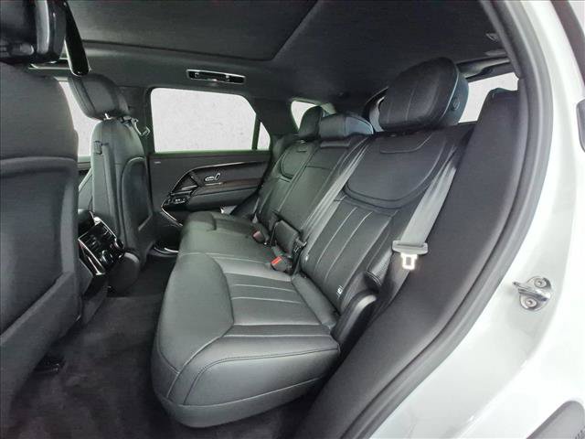 New 2026 Land Rover Range Rover Sport Dynamic SE AWD/4WD image 16