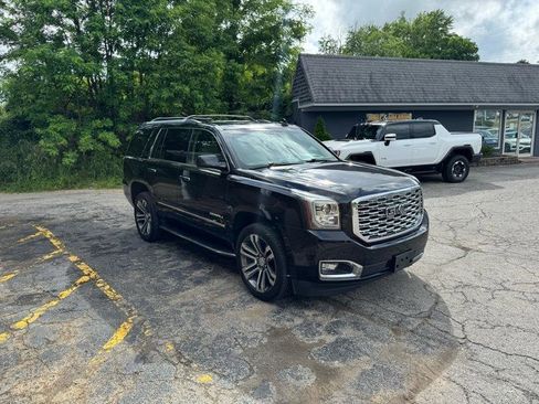 Used 2019 GMC Yukon Denali w/ Open Road Package AWD/4WD image 3