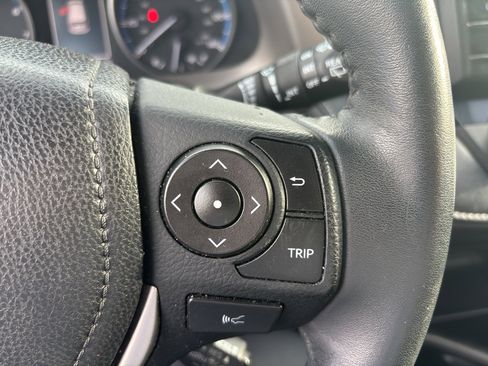 Used 2018 Toyota RAV4 XLE image 10