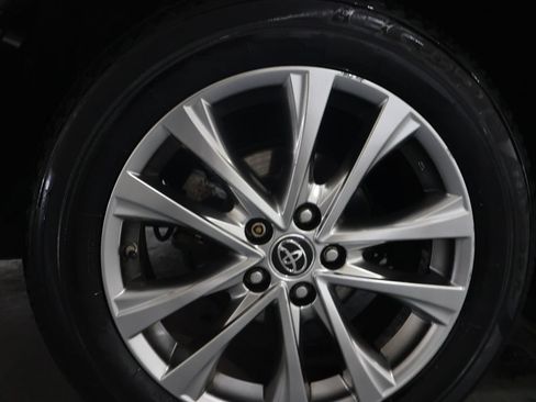 Used 2016 Toyota RAV4 Limited AWD/4WD image 32