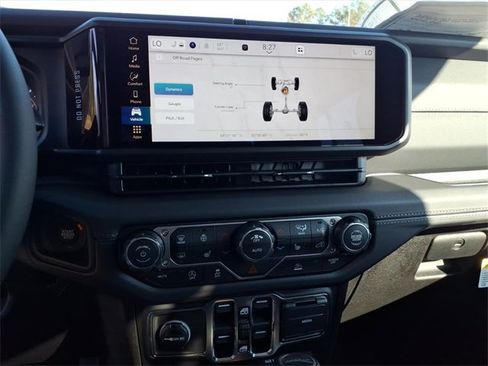 New 2026 Jeep Gladiator Sport image 13