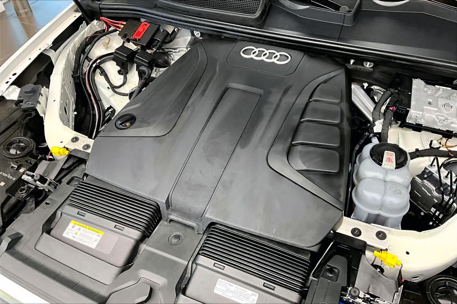Used 2023 Audi Q7 2.0T Premium AWD/4WD image 30