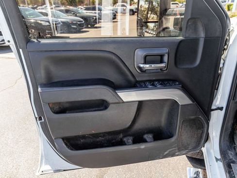 Used 2018 Chevrolet Silverado 2500 LT w/ LT Fleet Convenience Package AWD/4WD image 8