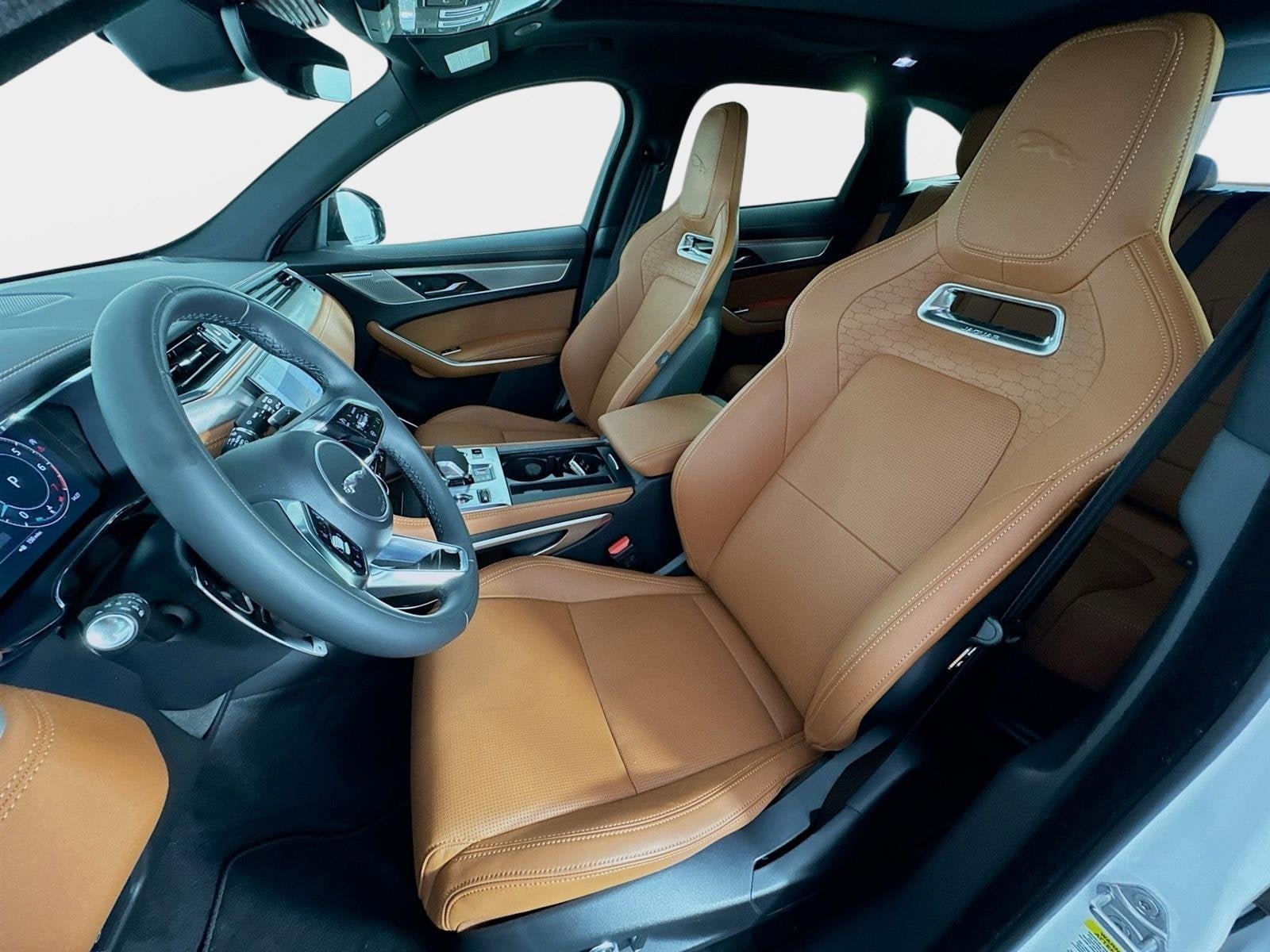 New 2026 Jaguar F-PACE R-Dynamic S AWD/4WD image 11