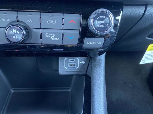 New 2026 Jeep Compass Limited image 11