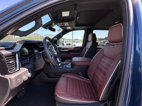 New 2026 GMC Sierra 2500 Denali Ultimate AWD/4WD image 16