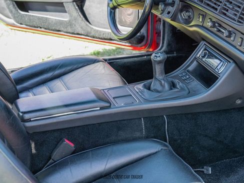 Used 1988 Porsche 944 Turbo image 44