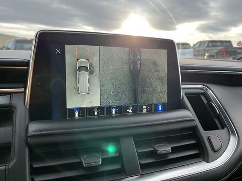 Used 2022 Chevrolet Suburban Z71 w/ Off-Road Capability Package image 54