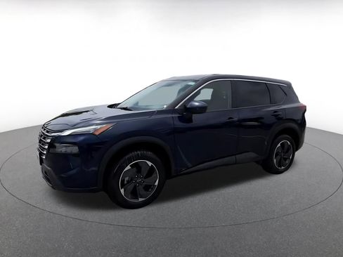 Used 2025 Nissan Rogue SV FWD image 8