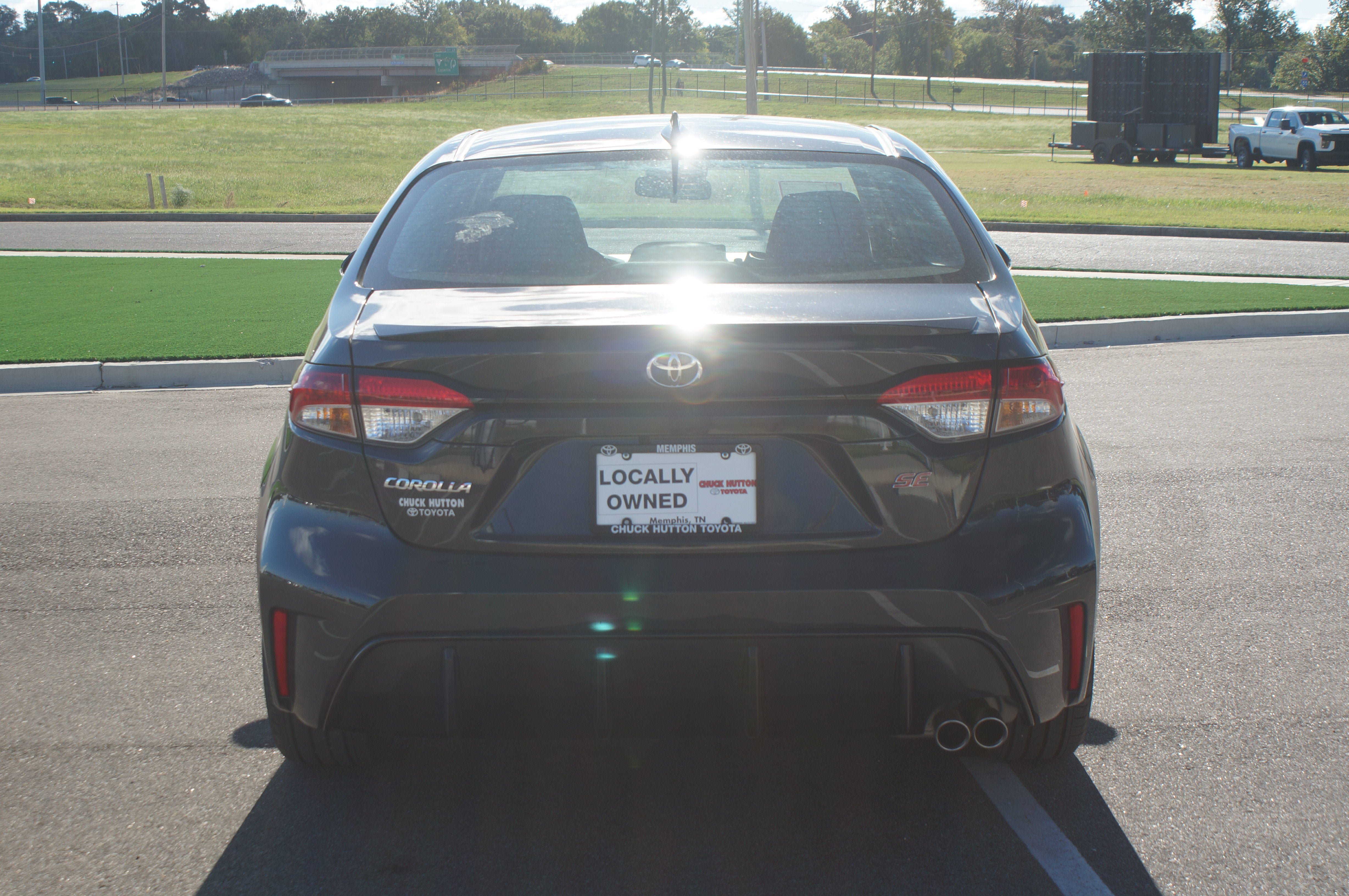 Certified 2026 Toyota Corolla SE FWD image 3
