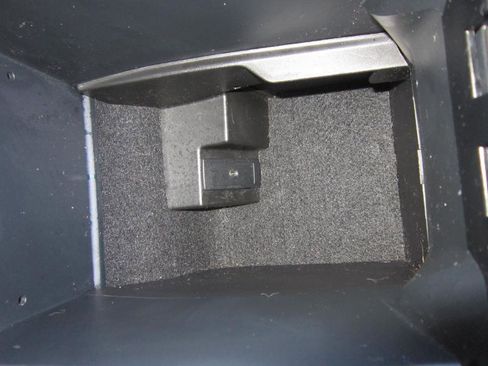 Used 2012 Mercedes-Benz GLK 350 4MATIC image 28