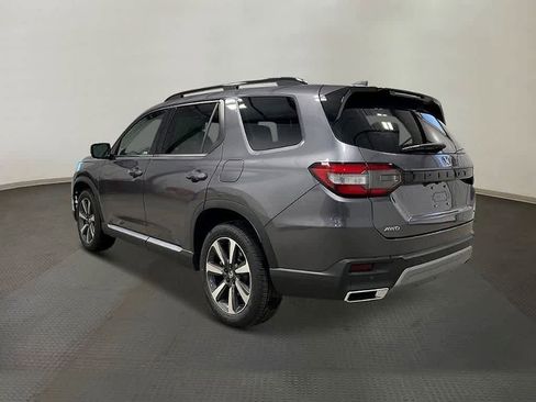 Used 2023 Honda Pilot Elite image 5