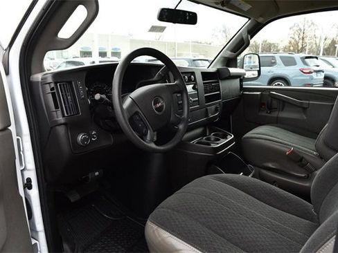 Used 2024 GMC Savana 2500 w/ Driver Convenience Package image 7