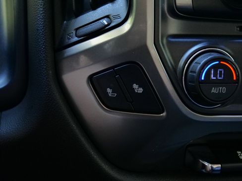 Used 2018 Chevrolet Silverado 1500 LT w/ All Star Edition AWD/4WD image 13