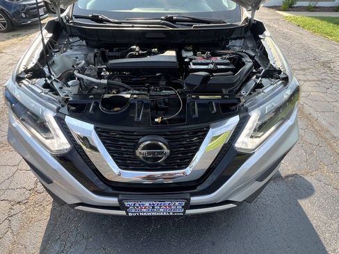 Used 2018 Nissan Rogue SV w/ Premium Package AWD/4WD image 36