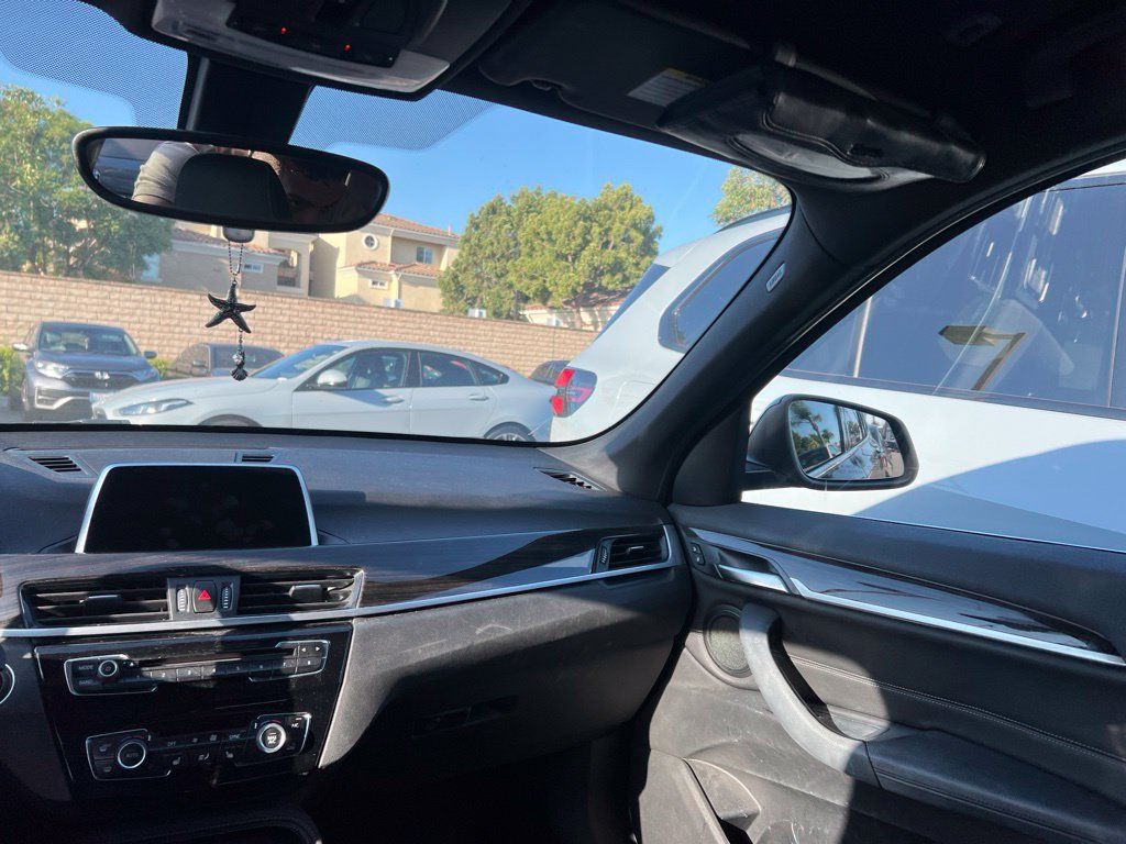 Used 2018 BMW X1 sDrive28i FWD image 8