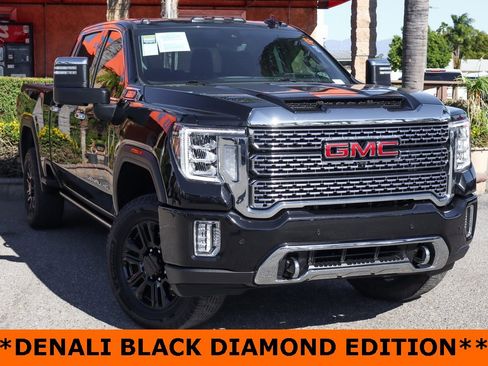 Used 2023 GMC Sierra 3500 Denali w/ Denali Black Diamond Edition image 2