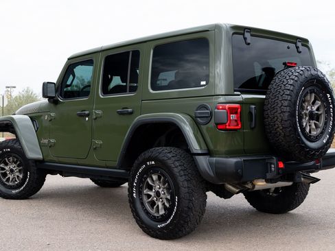 Used 2023 Jeep Wrangler Unlimited Rubicon 392 w/ Dual Top Group AWD/4WD image 4