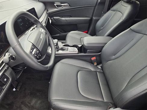 New 2026 Kia Sportage EX w/ EX Panorama Roof Package image 9