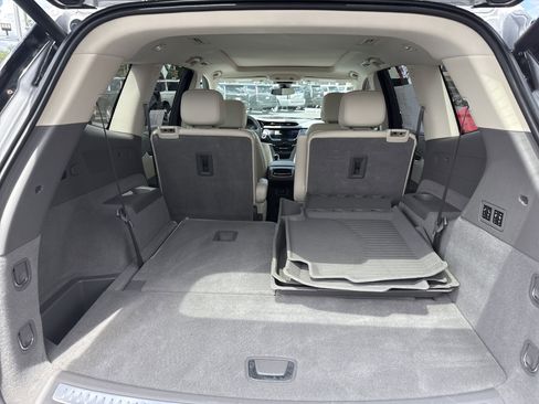 Used 2020 Cadillac XT6 Premium Luxury image 28