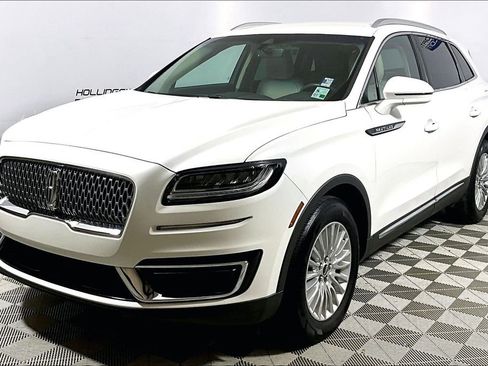 Used 2020 Lincoln Nautilus FWD image 1