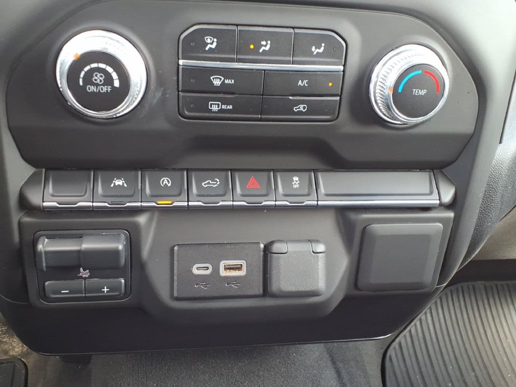 Used 2024 GMC Sierra 1500 Pro w/ Graphite Edition AWD/4WD image 27