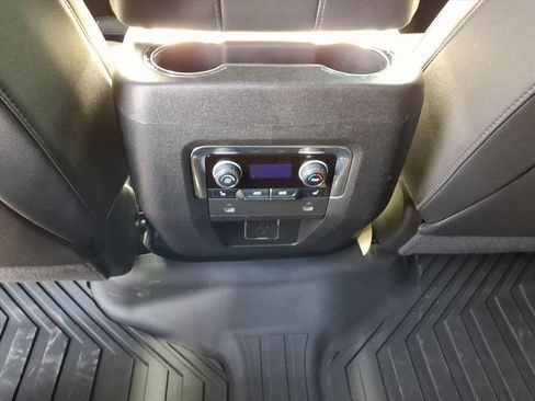 Used 2023 Chevrolet Tahoe Z71 w/ Z71 Off-Road Package image 20