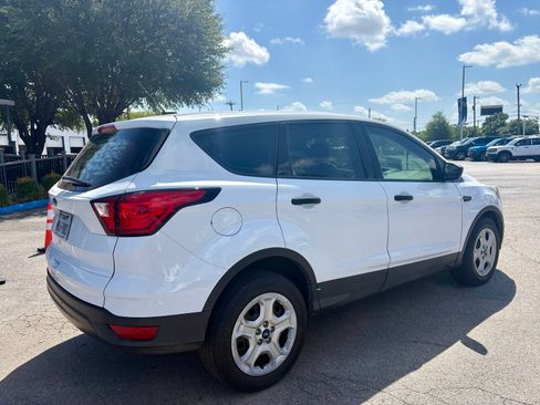 Used 2019 Ford Escape S FWD image 5