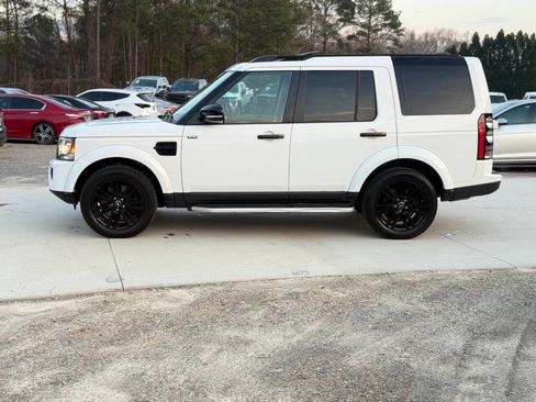 Used 2016 Land Rover LR4 HSE Silver Edition image 4