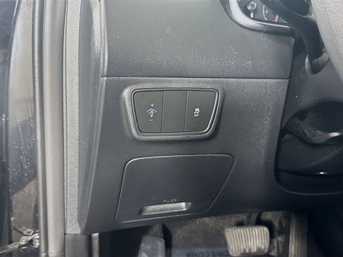 Used 2022 Hyundai Tucson SEL w/ Cargo Package image 11