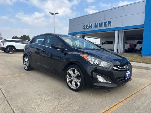 Used 2013 Hyundai Elantra GT w/ Touch & Go Pkg image 3