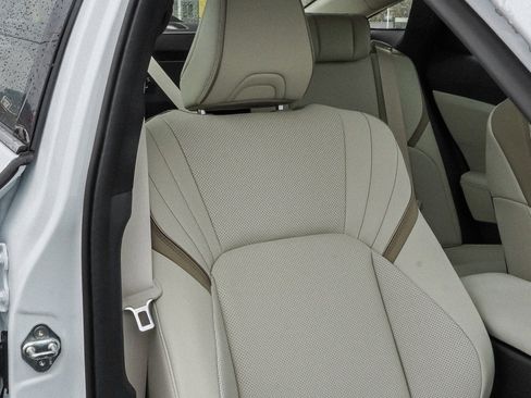 Certified 2026 Toyota Crown Limited w/ Advanced Technology Package image 25