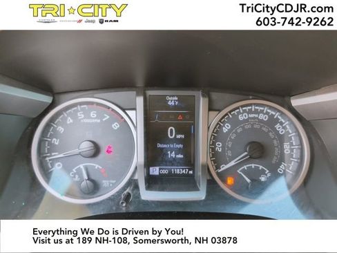 Used 2018 Toyota Tacoma SR5 image 18