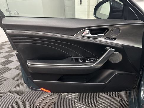 Used 2022 Kia Stinger GT2 RWD image 17