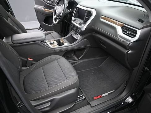 Used 2023 GMC Acadia SLE w/ Driver Convenience Package FWD image 23