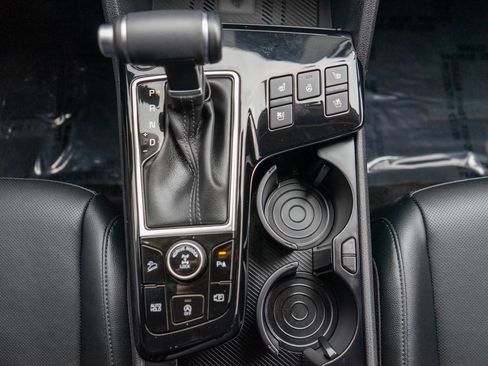 Certified 2025 Kia Sportage SX image 27