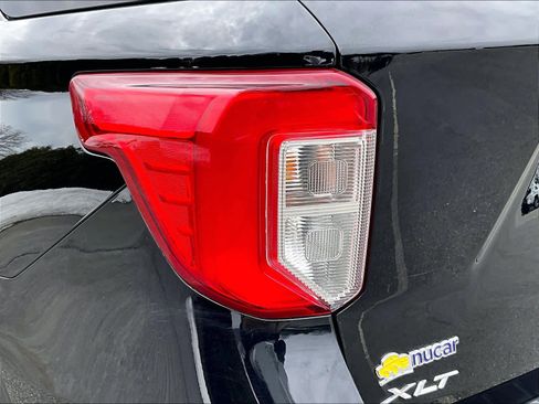 Used 2023 Ford Explorer XLT w/ Equipment Group 202A image 35