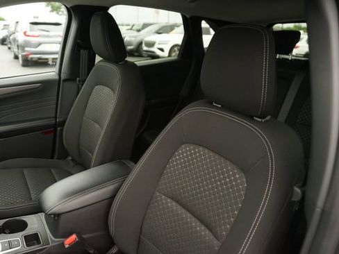Used 2025 Ford Escape Active w/ Tech Pack #1 FWD image 10