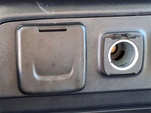 Used 2018 GMC Sierra 1500 Denali image 25