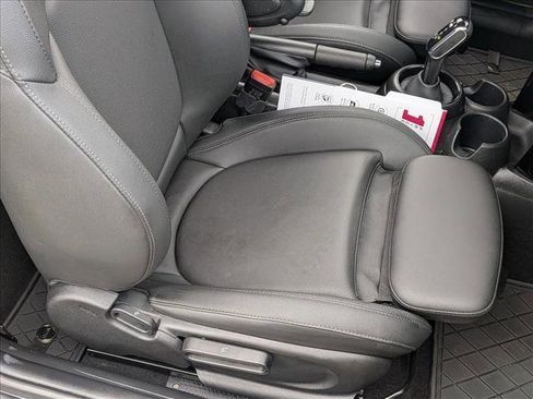 Used 2023 MINI Cooper S image 15